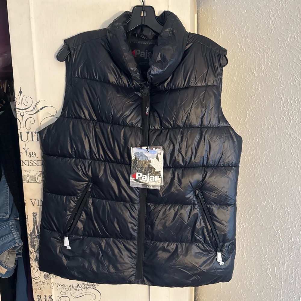 NWT Pajar Black Felicity Puffer Vest- Reg Price- ($289.00) - Picture 2 of 14